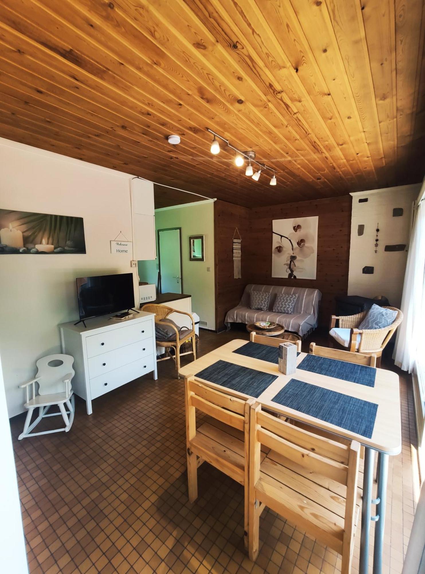 Au Bois Charmant Waulsort Zimmer foto