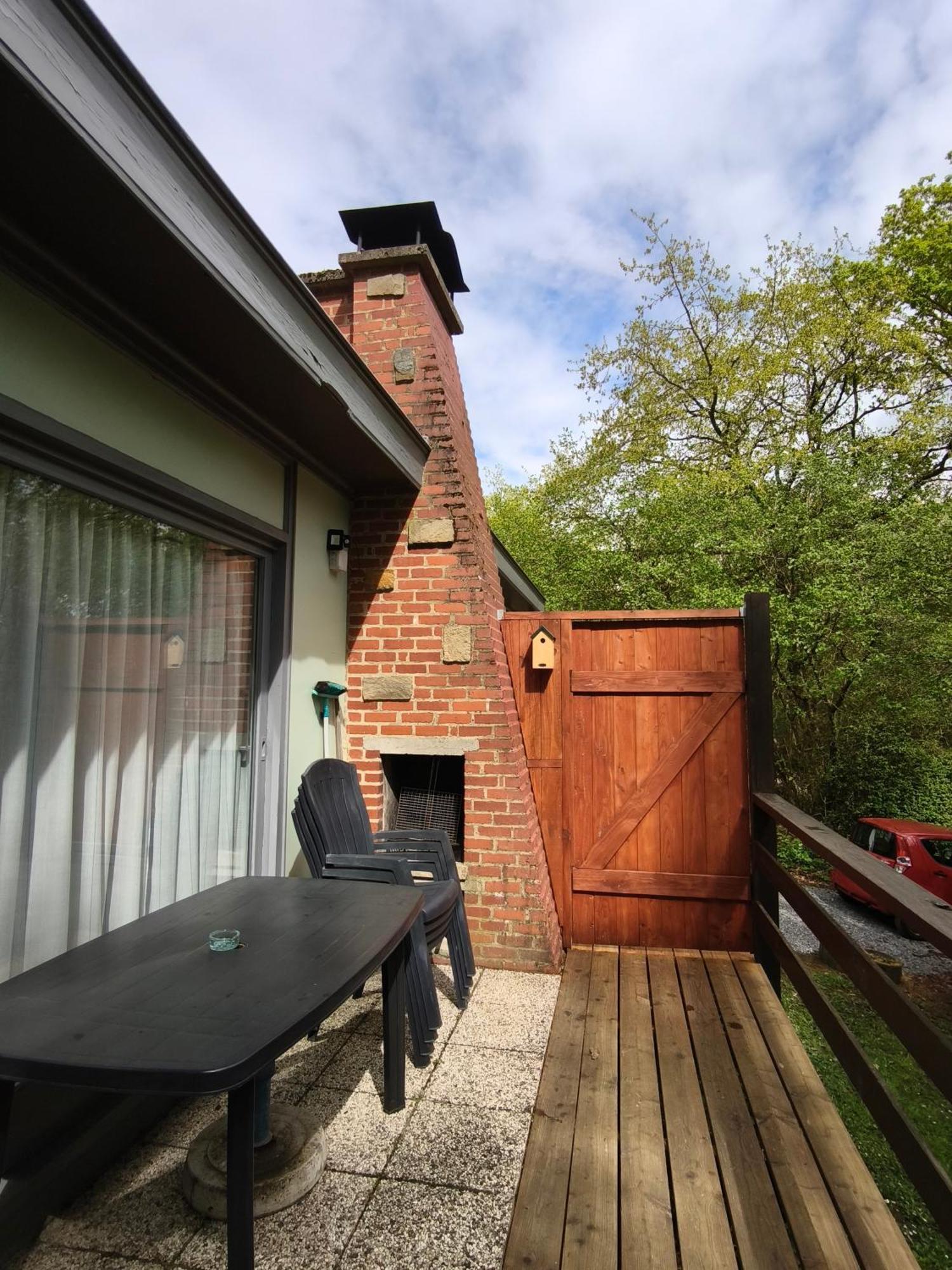 Au Bois Charmant Waulsort Zimmer foto